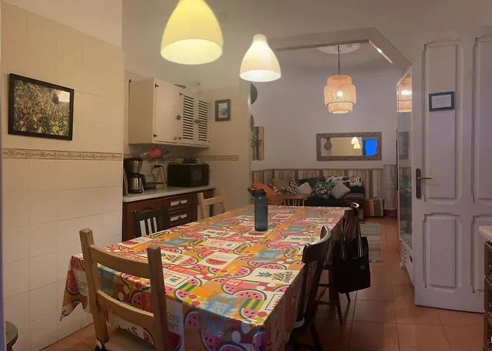 Peniche Hostel *
