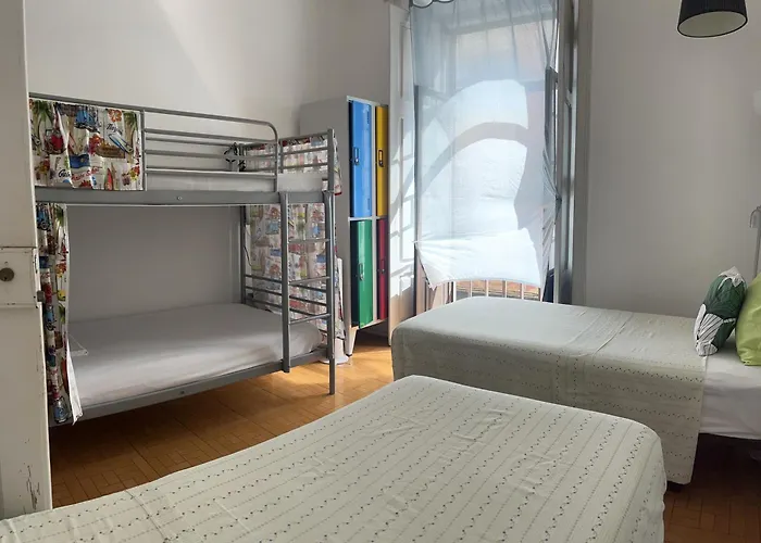 Peniche Hostel ホステル *