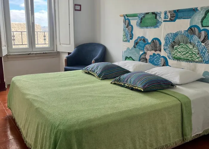 ホステル Peniche Hostel ペニシェ
