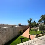 Peniche Hostel Хостел *