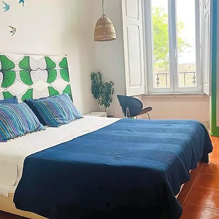 Hostal Peniche Hostel *