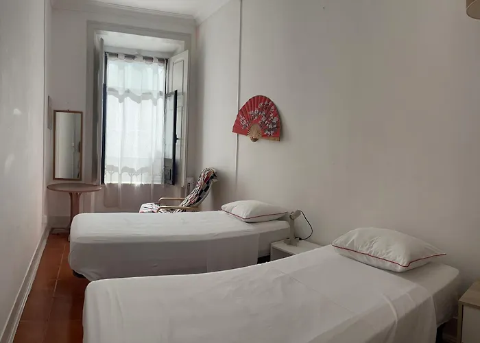 Peniche Hostel *