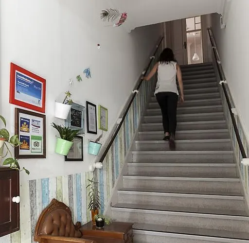Peniche Hostel *
